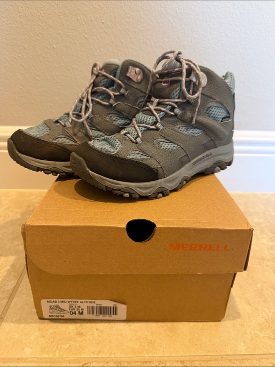 Merrell Other - Merrell Mid-Height Girl’s MOAB 3 Hiking Boots in Gray and Light Blue Size 4